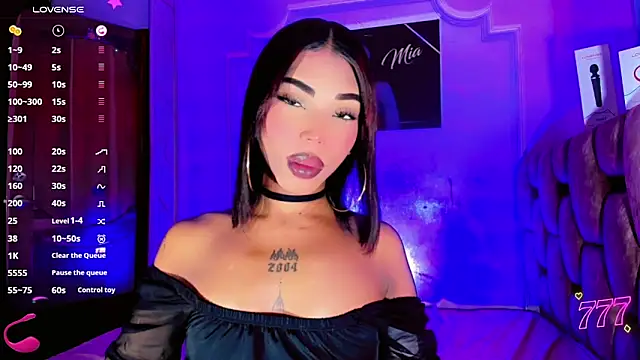 LADY-HOT-SEXY- online show from June 2026 01:05:02 AM