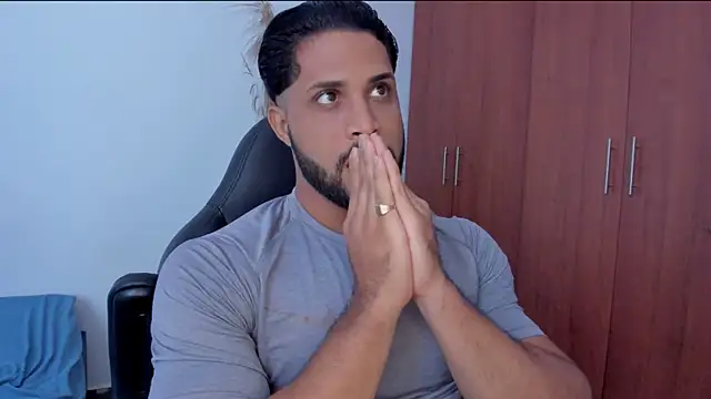 Pier Simons online show from March 2026 12:51:02 PM