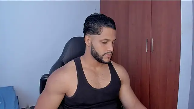 Snapshot of Pier_Simons chatting on April 2026 02:07:02 PM Pier Simons online show from April 2026 02:07:02 PM