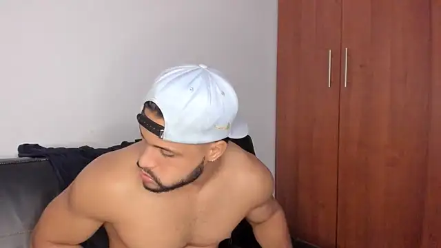 Pier Simons online show from November 2025 11:48:01 AM