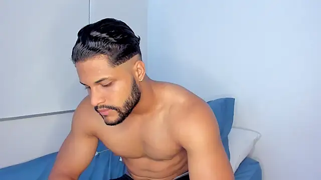 Pier Simons online show from February 2026 09:25:02 PM