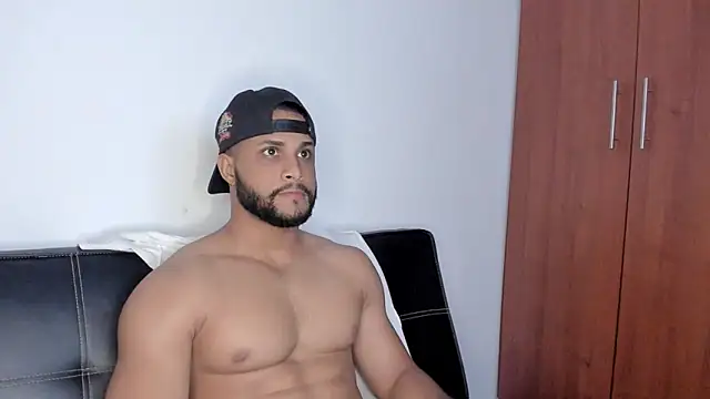 Pier Simons online show from October 2025 09:52:02 AM