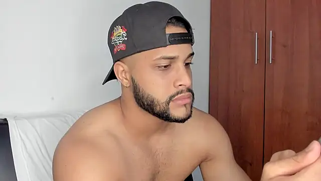 Pier Simons online show from November 2025 08:30:02 AM