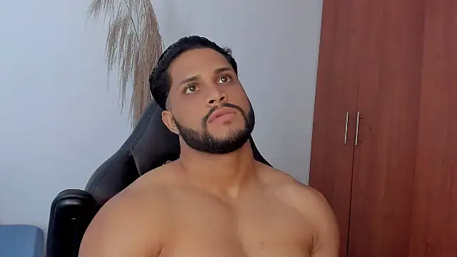 Pier Simons online show from April 2026 03:41:01 PM