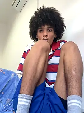 Max Rain online show from October 2025 07:35:02 PM