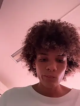 Max Rain online show from February 2026 09:32:02 PM