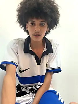 Max Rain online show from December 2025 09:14:01 AM