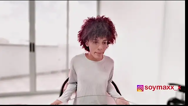 Max Rain online show from February 2026 06:51:02 PM