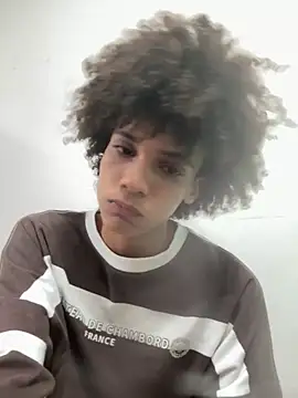 Max Rain online show from April 2026 12:40:01 AM