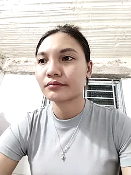 Duyen02 online show from September 2025 06:03:01 PM