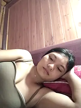 Duyen02 online show from October 2025 02:25:02 PM