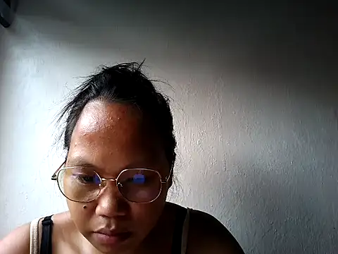 Snapshot of SpankyMyAss69 chatting on February 2026 03:20:01 AM SpankyMyAss69 online show from February 2026 03:20:01 AM