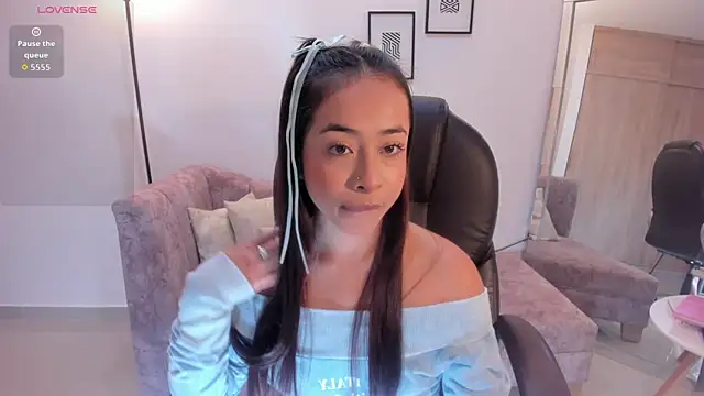 July Adams online show from June 2026 03:15:02 AM