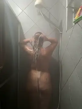 Chloe Leaozinho online show from March 2026 07:40:02 PM