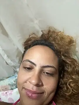 Chloe Leaozinho online show from March 2026 12:38:02 AM