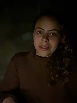 Snapshot of Chloe_Leaozinho chatting on July 2026 06:21:01 AM Chloe Leaozinho online show from July 2026 06:21:01 AM
