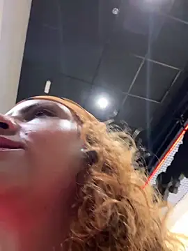 Chloe Leaozinho online show from March 2026 05:08:01 PM