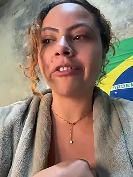 Snapshot of Chloe_Leaozinho chatting on June 2026 02:24:02 AM Chloe Leaozinho online show from June 2026 02:24:02 AM