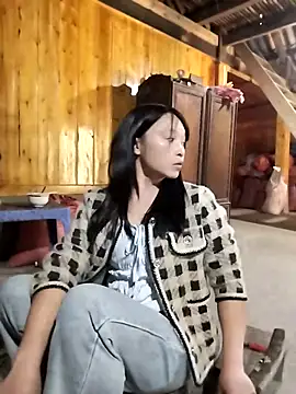 Tiyir597 online show from November 2025 04:33:02 AM