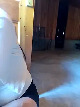 Tiyir597 online show from April 2026 03:32:02 AM