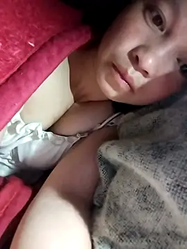 Tiyir597 online show from December 2025 10:43:02 PM