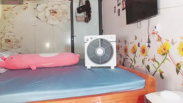 lyly asian online show from April 2026 12:56:01 AM
