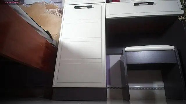 Snapshot of lyly_asian chatting on March 2026 04:51:02 PM lyly asian online show from March 2026 04:51:02 PM