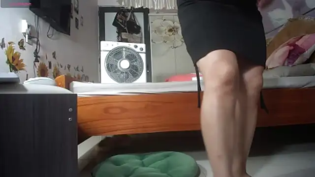 Snapshot of lyly_asian chatting on April 2026 07:36:02 AM lyly asian online show from April 2026 07:36:02 AM