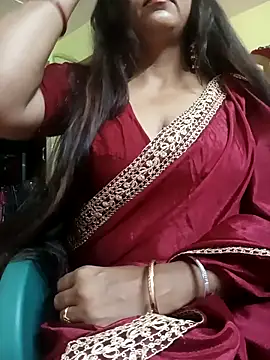 Snapshot of Bhanu-Sharma chatting on April 2026 01:40:03 PM Bhanu-Sharma online show from April 2026 01:40:03 PM