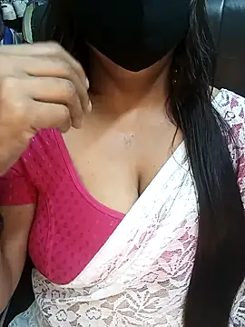 Snapshot of Bhanu-Sharma chatting on November 2025 06:01:01 AM Bhanu-Sharma online show from November 2025 06:01:01 AM