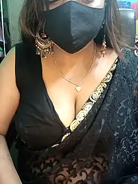 Snapshot of Bhanu-Sharma chatting on November 2025 05:39:01 AM Bhanu-Sharma online show from November 2025 05:39:01 AM