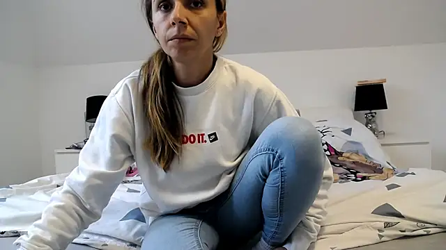 Snapshot of ArabianMalikah chatting on November 2025 08:07:02 AM ArabianMalikah online show from November 2025 08:07:02 AM