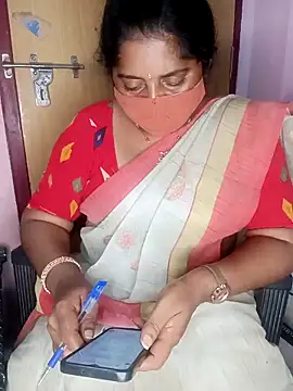 Jessi 25 online show from November 2025 04:29:02 PM