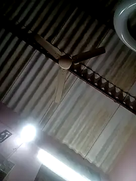 Jessi 25 online show from December 2025 05:33:01 PM