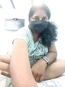 Jessi 25 online show from April 2026 06:25:02 PM