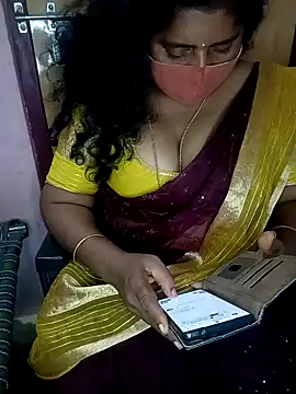 Jessi 25 online show from February 2026 04:37:01 PM