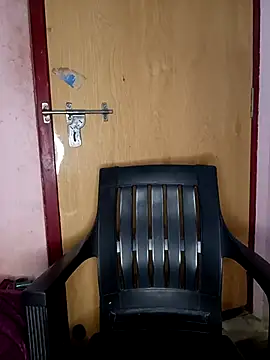 Jessi 25 online show from November 2025 06:01:02 PM