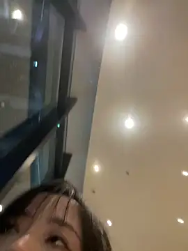 xiao-mo520 online show from November 2025 10:20:01 AM