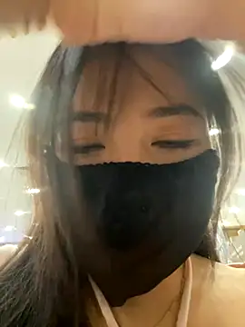 xiao-mo520 online show from November 2025 11:59:02 AM