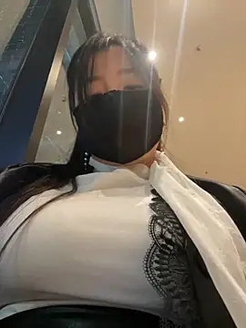 xiao-mo520 online show from November 2025 10:30:01 AM