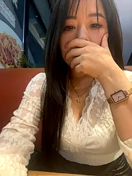 xiao-mo520 online show from November 2025 10:53:01 AM