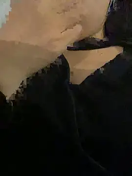 xiao-mo520 online show from December 2025 12:37:01 PM