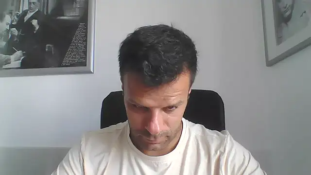 Snapshot of FROCETTO93 chatting on July 2026 06:56:02 AM FROCETTO93 online show from July 2026 06:56:02 AM