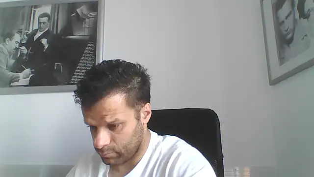 Snapshot of FROCETTO93 chatting on June 2026 06:30:01 AM FROCETTO93 online show from June 2026 06:30:01 AM