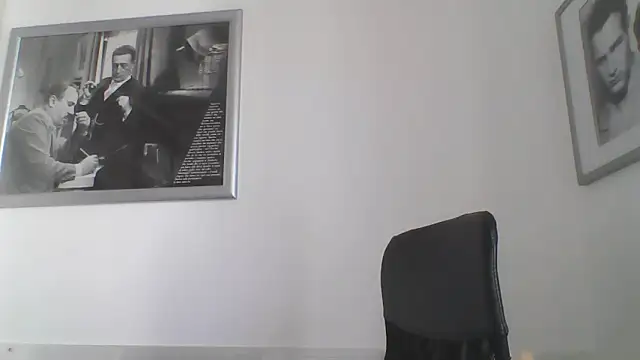 Snapshot of FROCETTO93 chatting on June 2026 06:52:02 AM FROCETTO93 online show from June 2026 06:52:02 AM