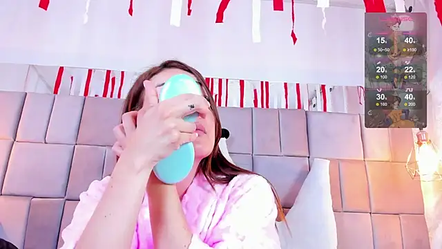 antoneella jones online show from October 2025 01:24:02 PM