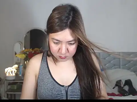 stellahugeX online show from November 2025 09:10:01 AM