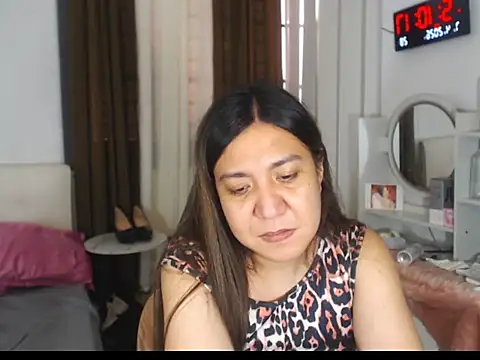 stellahugeX online show from April 2026 09:11:01 AM