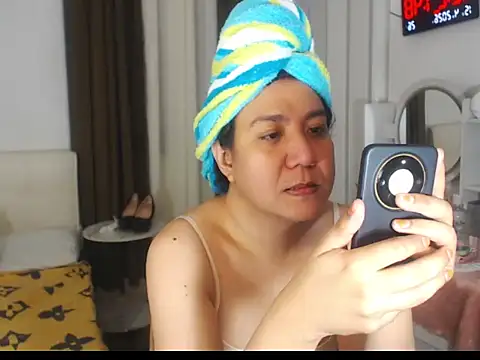 stellahugeX online show from April 2026 04:29:02 AM