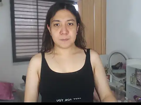 Snapshot of stellahugeX chatting on February 2026 04:23:01 AM stellahugeX online show from February 2026 04:23:01 AM